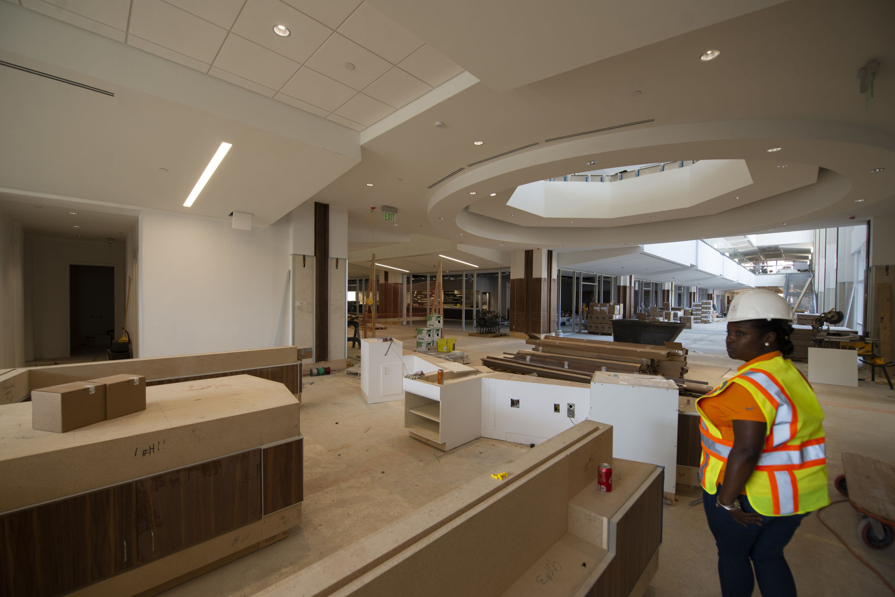 NorthEast Entrance, looking down Northside Corridor, UT Student Union Tour - August 7, 2018